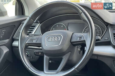 Внедорожник / Кроссовер Audi Q5 2019 в 