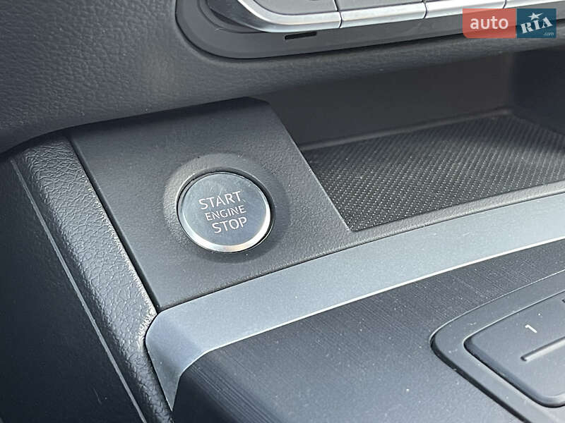 Внедорожник / Кроссовер Audi Q5 2019 в Мукачево