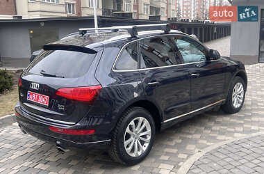 Позашляховик / Кросовер Audi Q5 2015 в 
