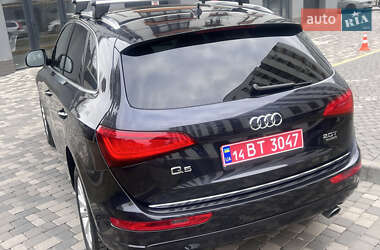 Позашляховик / Кросовер Audi Q5 2015 в 