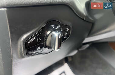Позашляховик / Кросовер Audi Q5 2015 в 