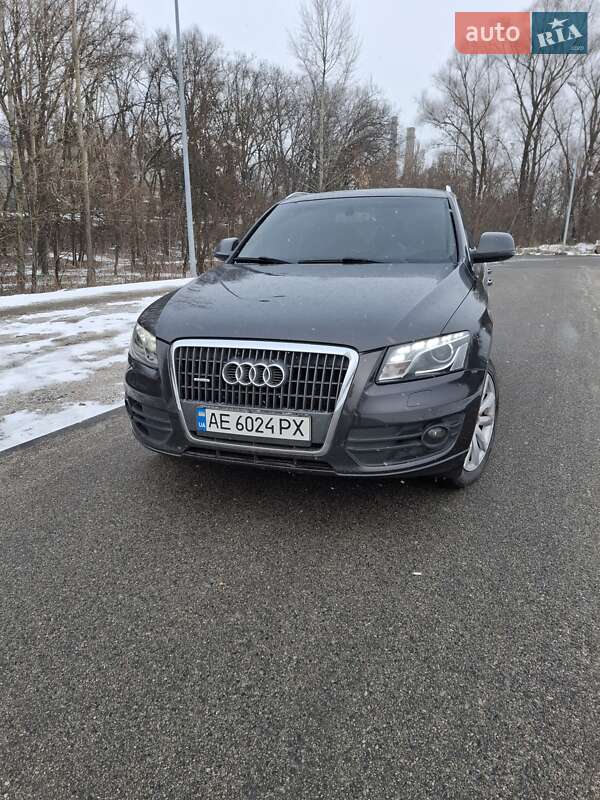 Внедорожник / Кроссовер Audi Q5 2011 в Днепре