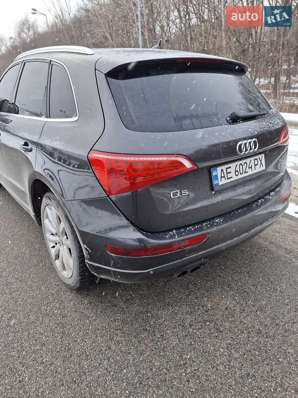 Внедорожник / Кроссовер Audi Q5 2011 в Днепре