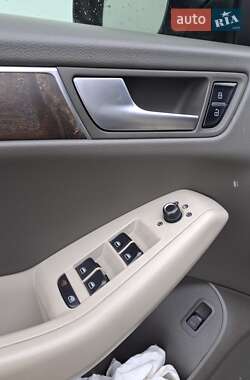 Внедорожник / Кроссовер Audi Q5 2011 в 