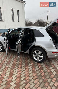 Внедорожник / Кроссовер Audi Q5 2011 в 