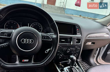 Внедорожник / Кроссовер Audi Q5 2011 в 