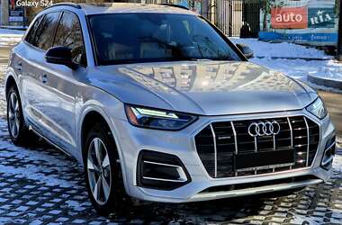 Внедорожник / Кроссовер Audi Q5 2022 в 