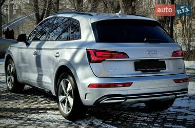Внедорожник / Кроссовер Audi Q5 2022 в 
