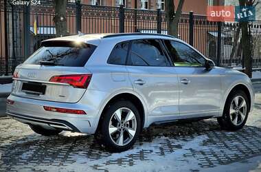 Внедорожник / Кроссовер Audi Q5 2022 в 