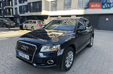 Позашляховик / Кросовер Audi Q5 2015 в 