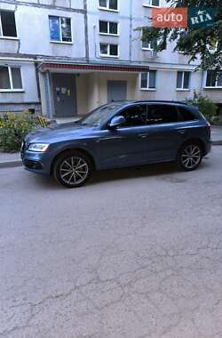 Внедорожник / Кроссовер Audi Q5 2015 в 