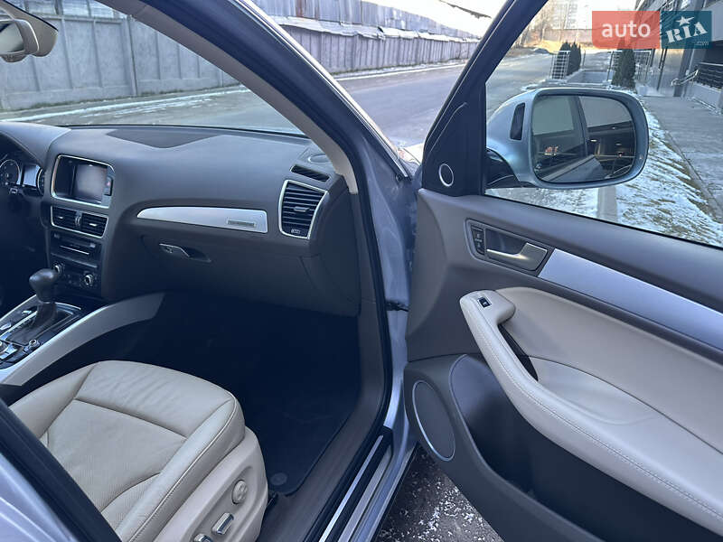 Позашляховик / Кросовер Audi Q5 2015 в Львові