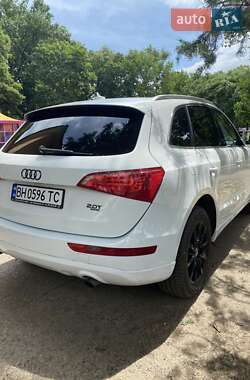 Внедорожник / Кроссовер Audi Q5 2012 в 