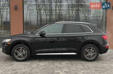 Позашляховик / Кросовер Audi Q5 2018 в Києві