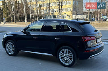 Позашляховик / Кросовер Audi Q5 2018 в Києві