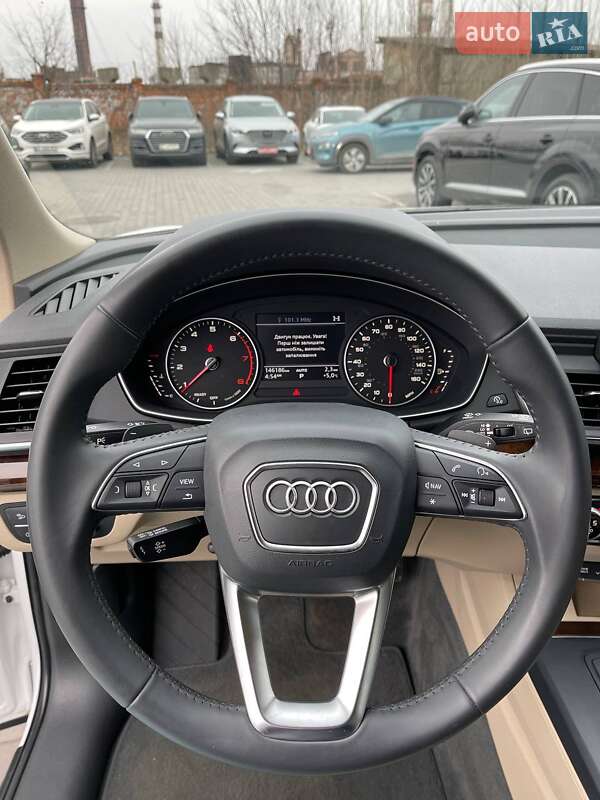 Внедорожник / Кроссовер Audi Q5 2017 в Львове