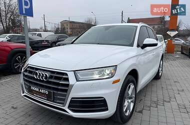 Позашляховик / Кросовер Audi Q5 2017 в Львові