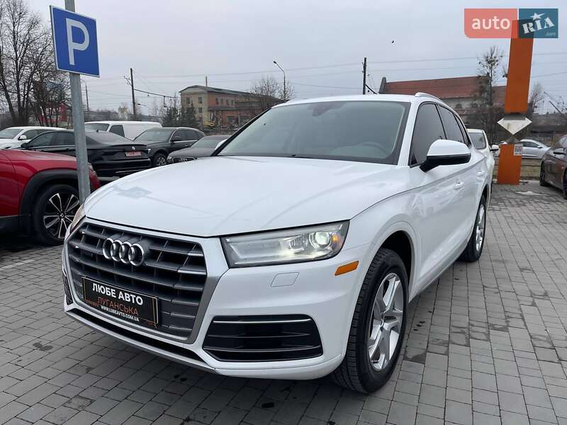 Позашляховик / Кросовер Audi Q5 2017 в Львові