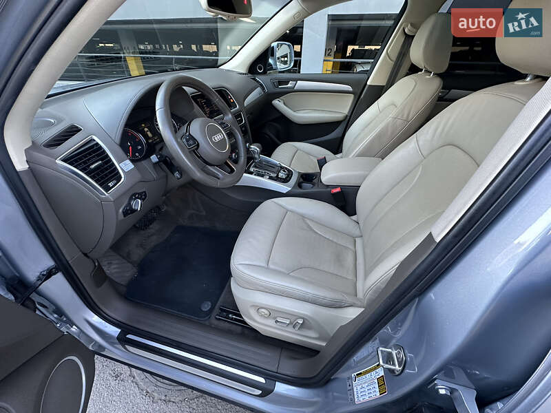 Позашляховик / Кросовер Audi Q5 2015 в Львові