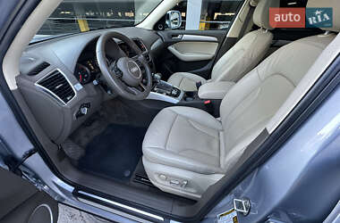 Внедорожник / Кроссовер Audi Q5 2015 в 