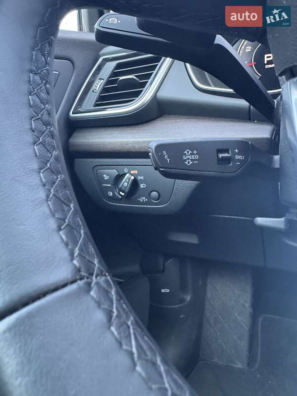 Внедорожник / Кроссовер Audi Q5 2023 в Киеве