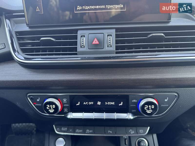Внедорожник / Кроссовер Audi Q5 2023 в Киеве