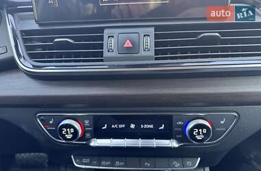 Внедорожник / Кроссовер Audi Q5 2023 в 