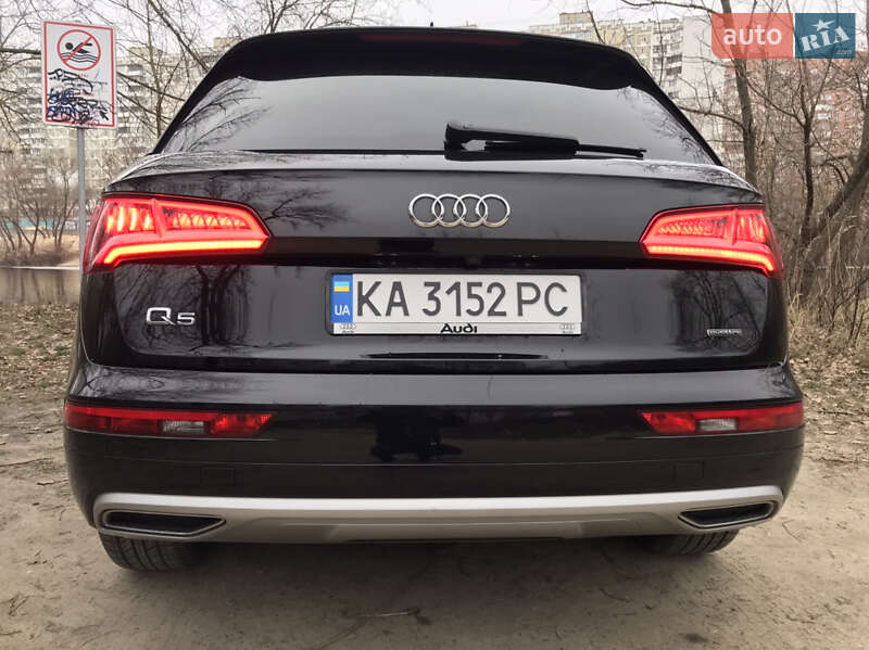 Внедорожник / Кроссовер Audi Q5 2019 в Киеве