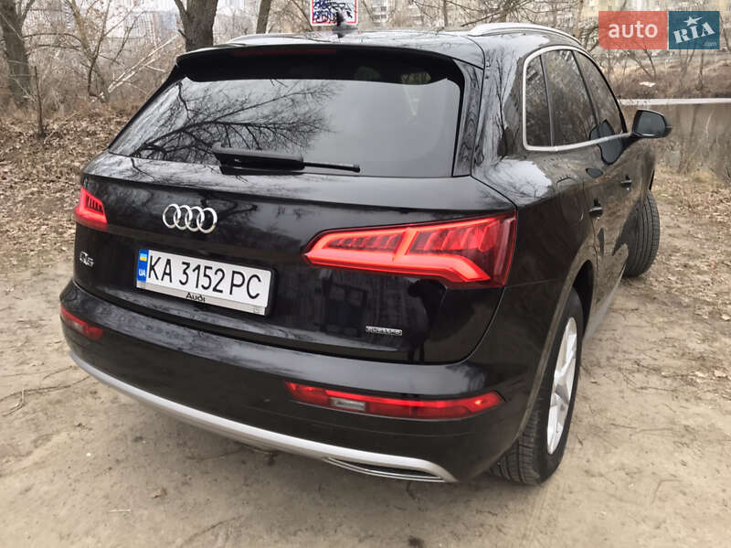 Внедорожник / Кроссовер Audi Q5 2019 в Киеве