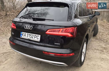 Внедорожник / Кроссовер Audi Q5 2019 в 