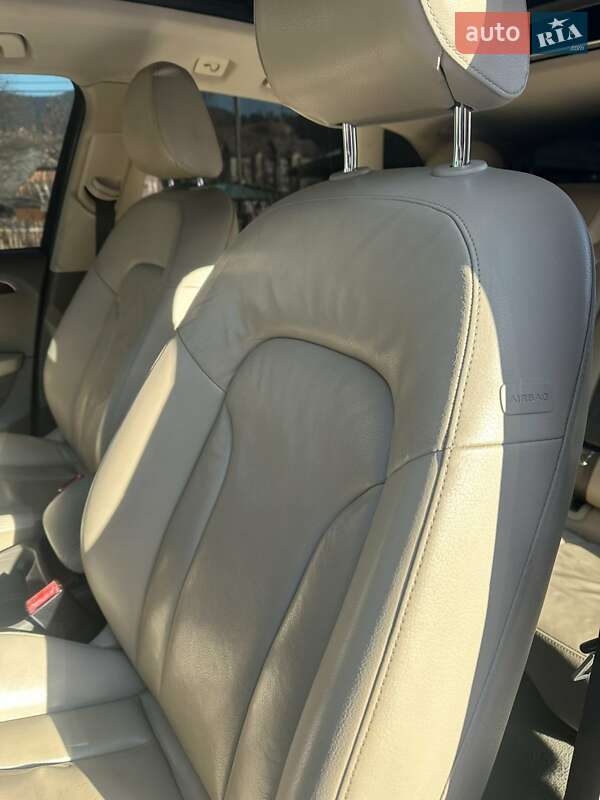 Внедорожник / Кроссовер Audi Q5 2011 в Ворохте