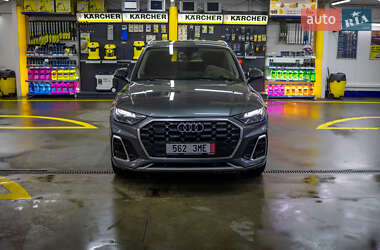 Внедорожник / Кроссовер Audi Q5 2021 в Черновцах