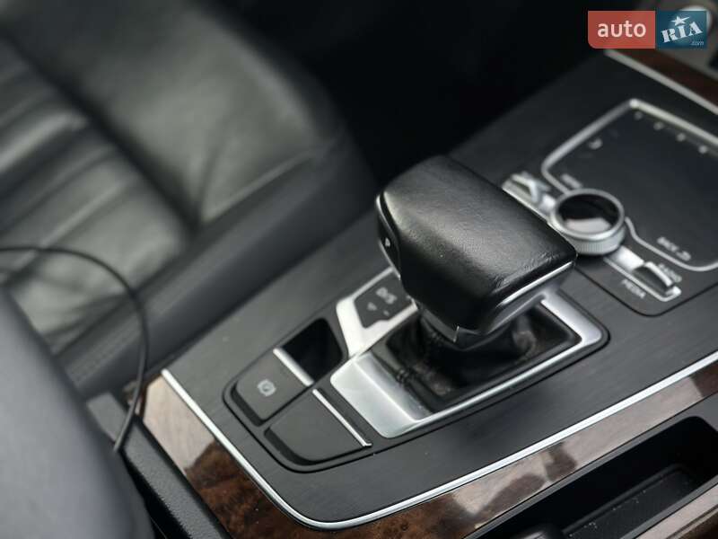 Внедорожник / Кроссовер Audi Q5 2017 в Львове