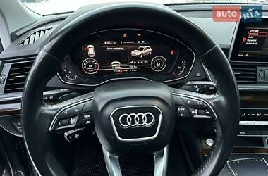 Внедорожник / Кроссовер Audi Q5 2017 в 