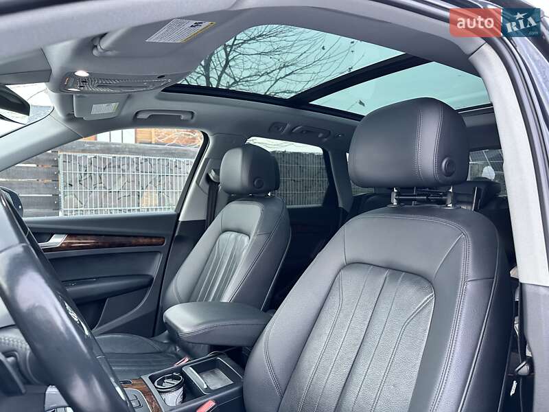 Внедорожник / Кроссовер Audi Q5 2017 в Львове