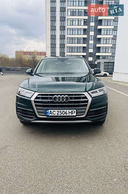Внедорожник / Кроссовер Audi Q5 2017 в 