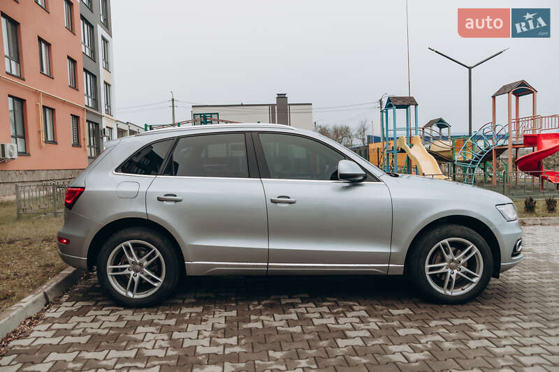 Внедорожник / Кроссовер Audi Q5 2014 в Луцке