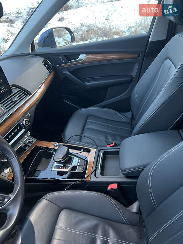 Позашляховик / Кросовер Audi Q5 2022 в Полтаві