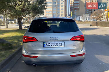Внедорожник / Кроссовер Audi Q5 2012 в 