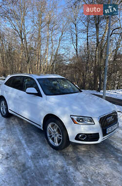 Внедорожник / Кроссовер Audi Q5 2016 в 