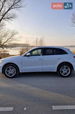Внедорожник / Кроссовер Audi Q5 2013 в 