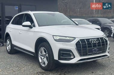 Внедорожник / Кроссовер Audi Q5 2022 в 
