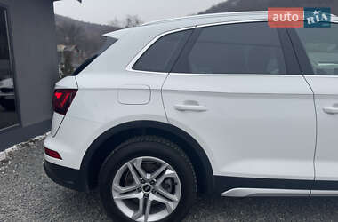 Внедорожник / Кроссовер Audi Q5 2022 в 