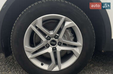 Внедорожник / Кроссовер Audi Q5 2022 в 