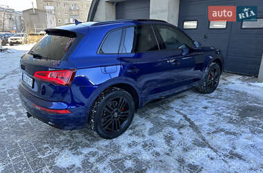 Внедорожник / Кроссовер Audi Q5 2017 в 