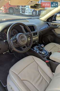 Внедорожник / Кроссовер Audi Q5 2015 в 