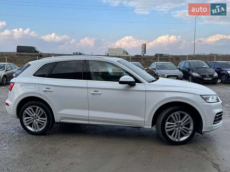 Позашляховик / Кросовер Audi Q5 2018 в Львові
