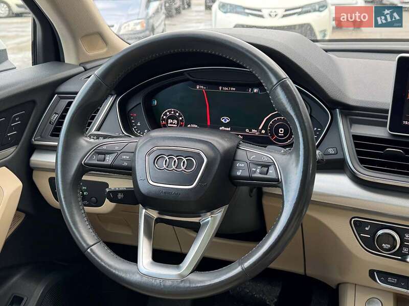 Позашляховик / Кросовер Audi Q5 2018 в Львові