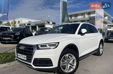 Внедорожник / Кроссовер Audi Q5 2017 в 