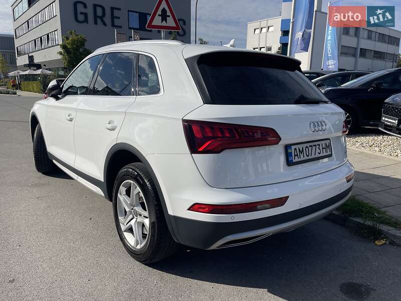 Внедорожник / Кроссовер Audi Q5 2017 в Бердичеве